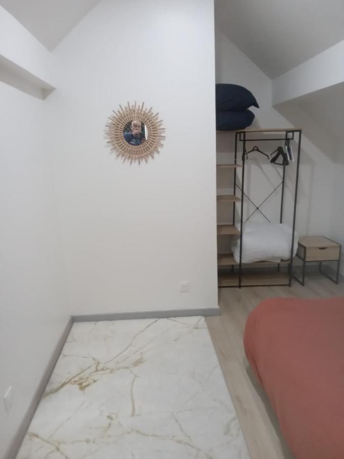 Joli Appartement De Vacances Écouen Buitenkant foto