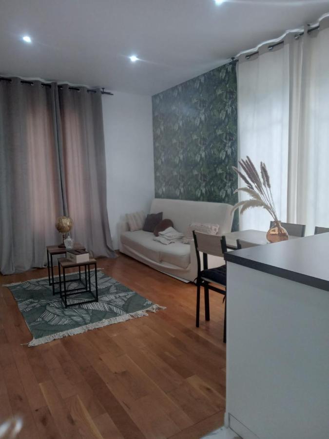 Joli Appartement De Vacances Écouen Buitenkant foto