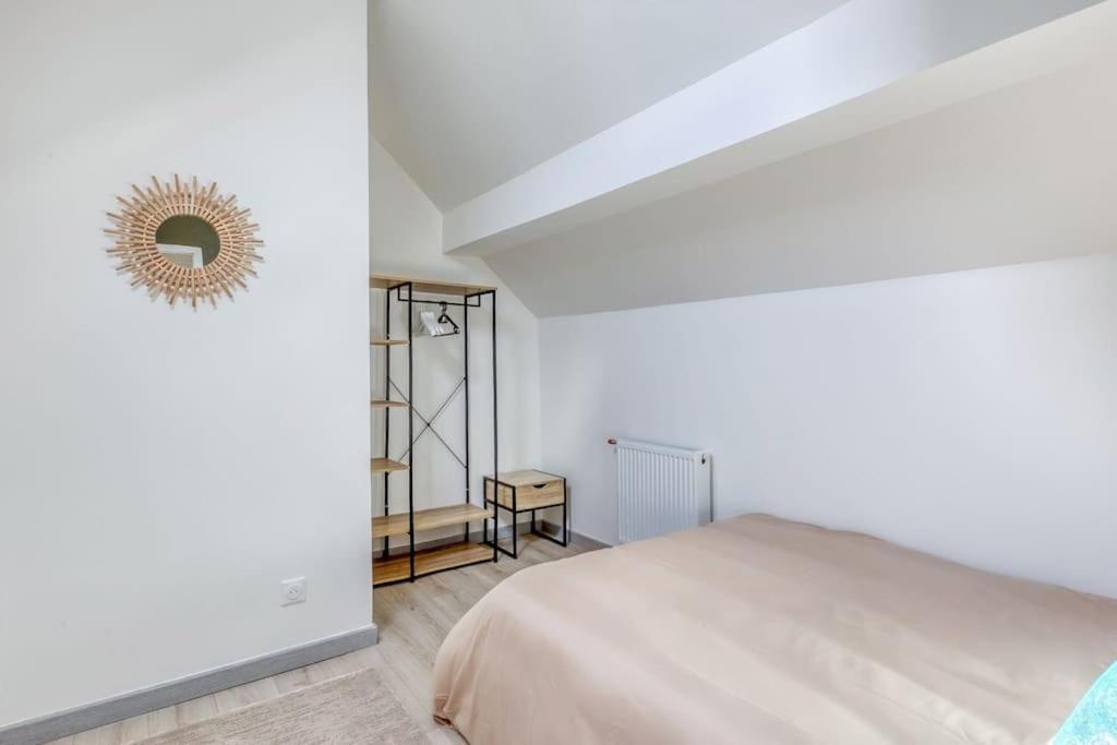 Joli Appartement De Vacances Écouen Buitenkant foto
