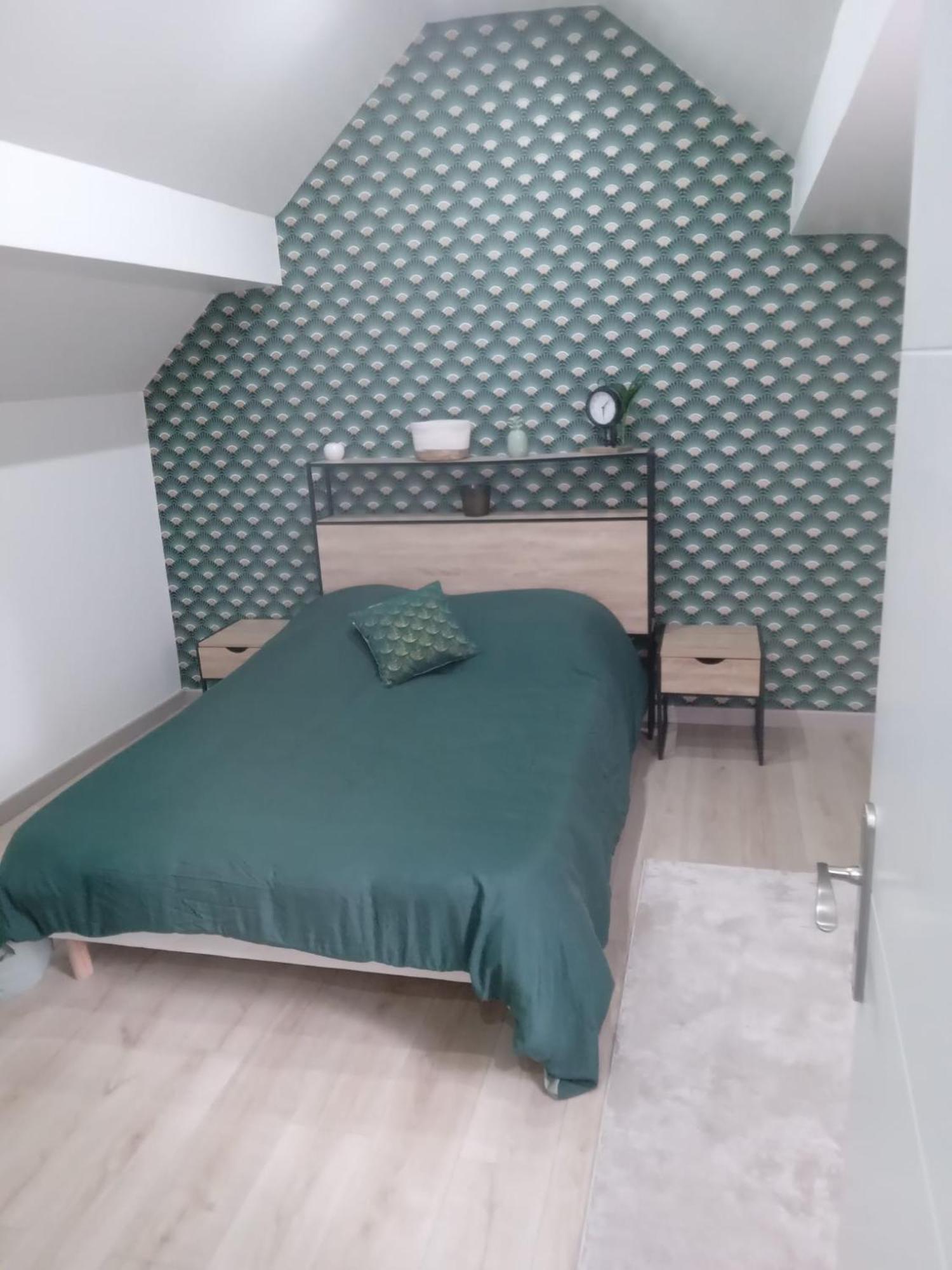 Joli Appartement De Vacances Écouen Buitenkant foto